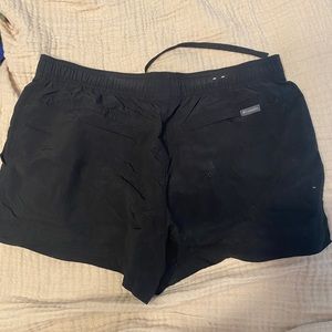 Columbia shorts Small